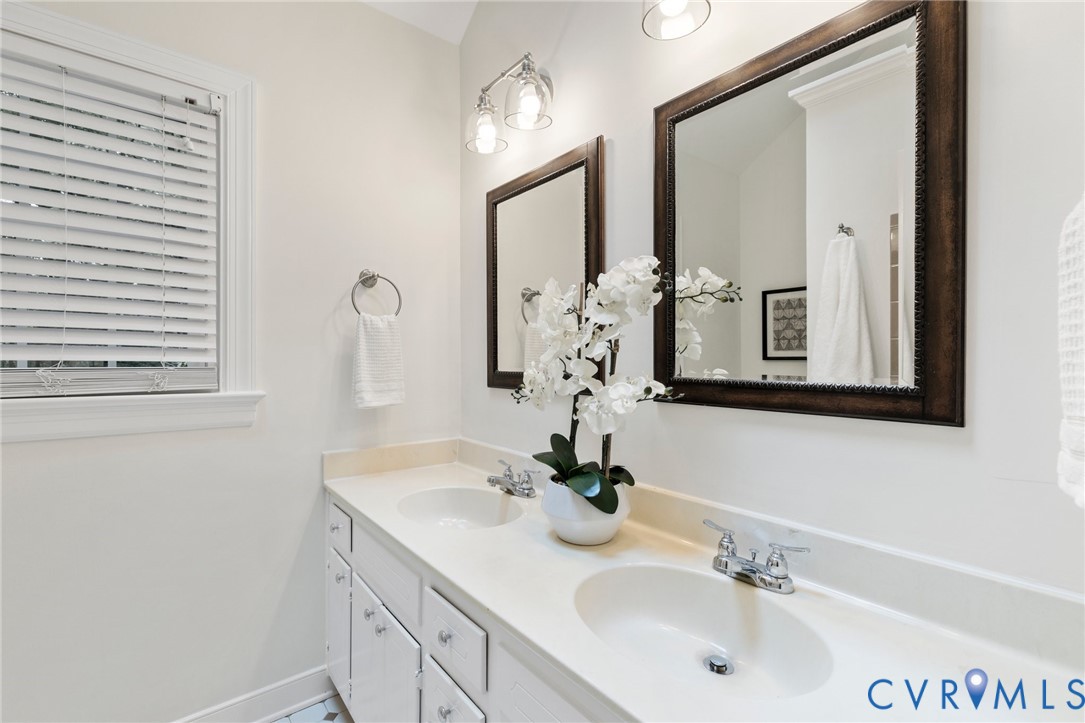 5903 Waters Edge Road Midlothian, VA 23112 - Photo 22 of 39 Freshly painted, double vanity, shower