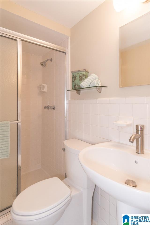 3628 Spring Valley Road Mountain Brook, AL 35223 - Photo 30 of 50