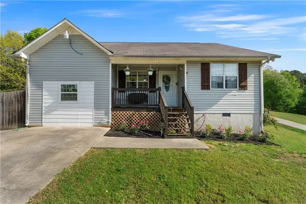 $257,900 | 352 Buck Boulevard Southeast, Calhoun, GA 30701