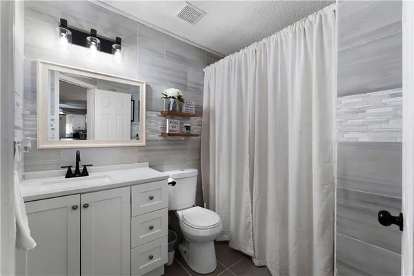 $257,900 | 352 Buck Boulevard Southeast, Calhoun, GA 30701