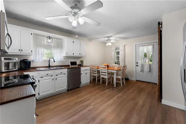 $257,900 | 352 Buck Boulevard Southeast, Calhoun, GA 30701