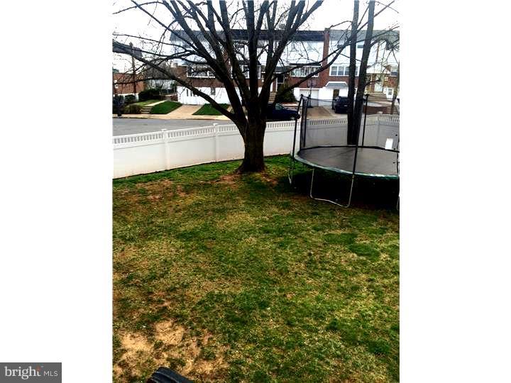 11700 Corry Road Philadelphia, PA 19154 - Photo 3 of 24 Gallery Image 3