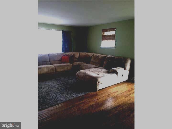 11700 Corry Road Philadelphia, PA 19154 - Photo 5 of 24 Gallery Image 5