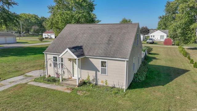$148,000 | 1011 North Agnew Street, Winamac, IN 46996