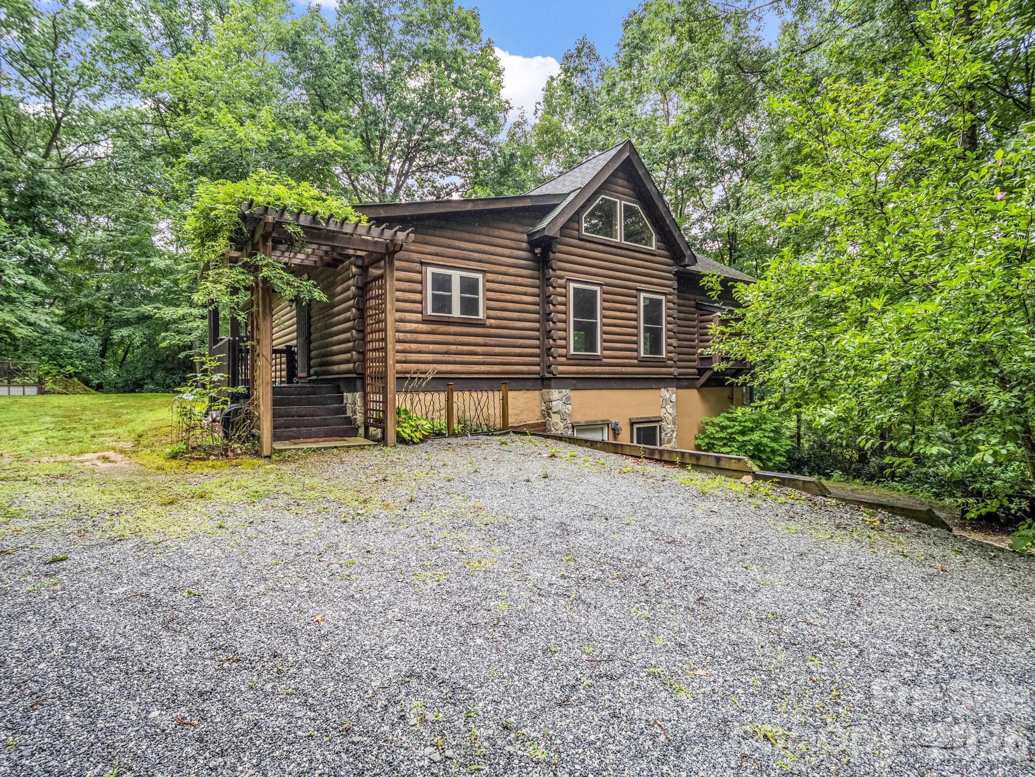 160 Sweetwater Ridge Road Balsam Grove, NC 28708 - Photo 1 of 46 Gallery Image 1