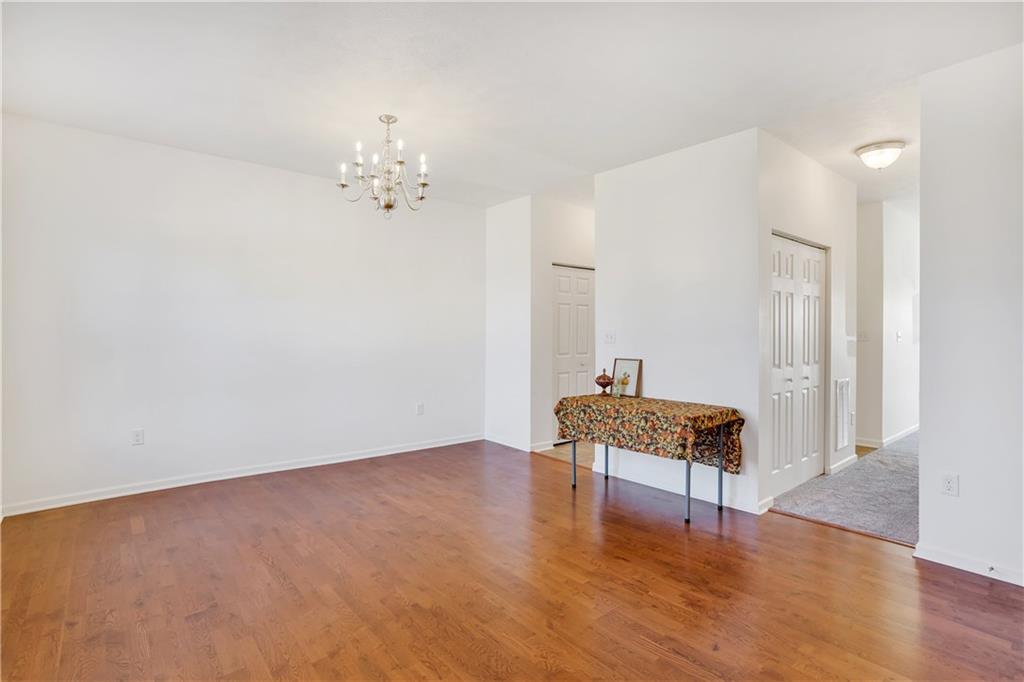 108 Walnut Drive McKees Rocks, PA 15136 - Photo 2 of 25 Gallery Image 2
