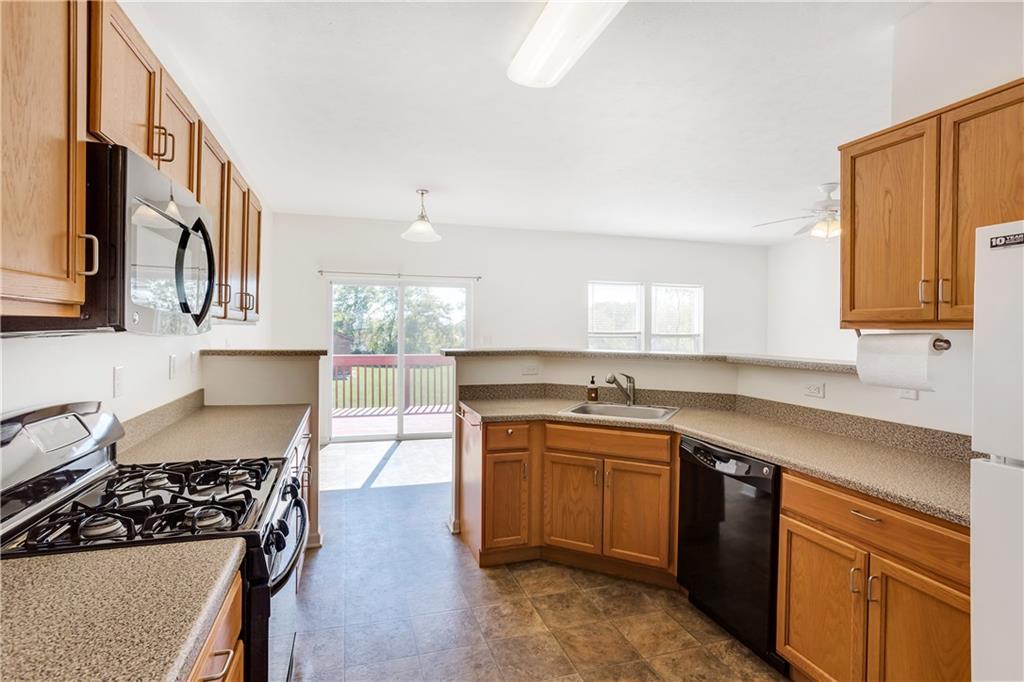 108 Walnut Drive McKees Rocks, PA 15136 - Photo 4 of 25 Gallery Image 4