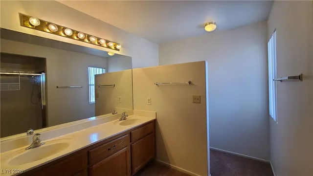 $2,298 | 2728 Renwick Circle, Las Vegas, NV 89117