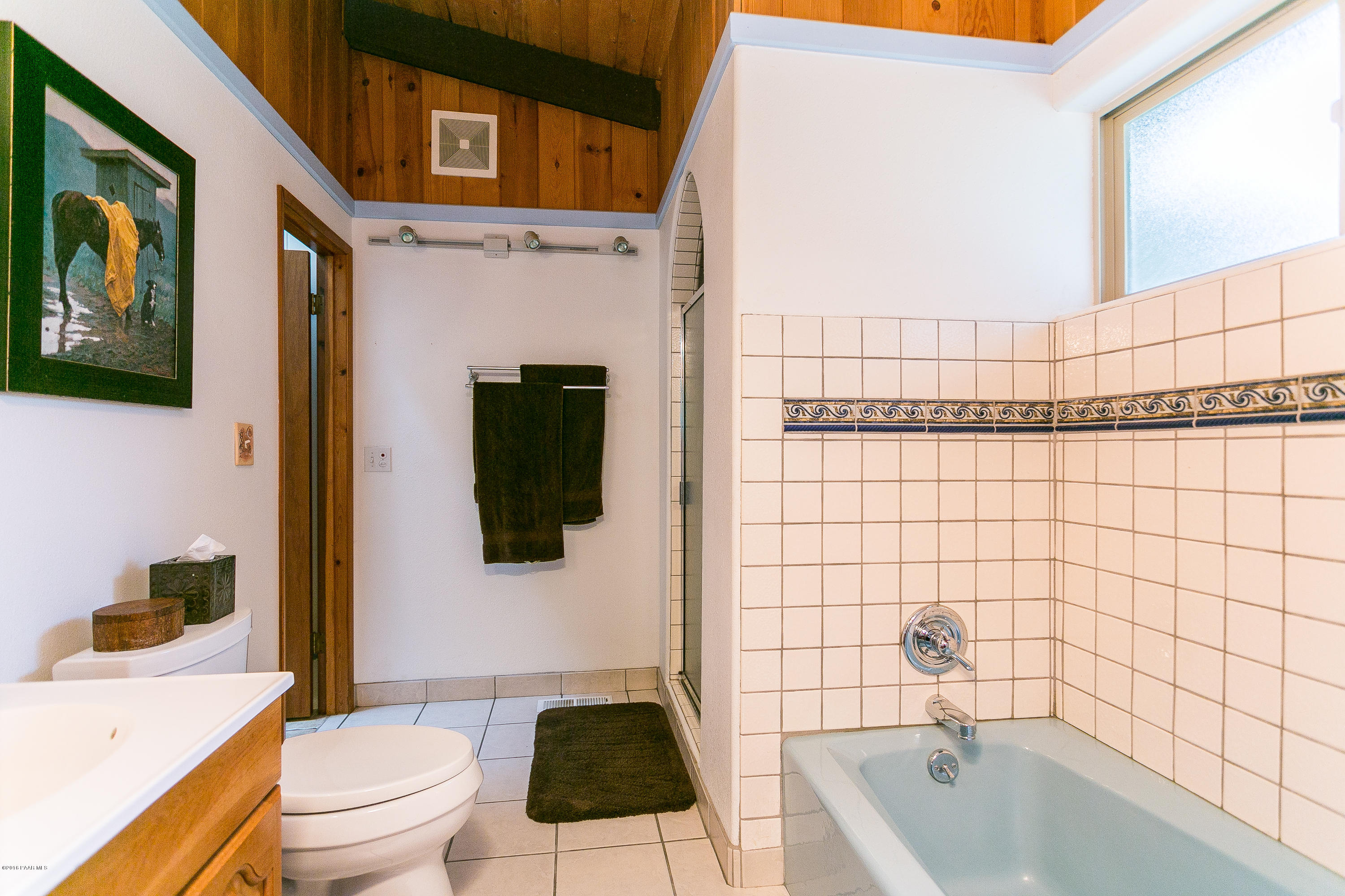 1520 West Oneal Road Prescott, AZ 86305 - Photo 11 of 24 015_Master Bathroom