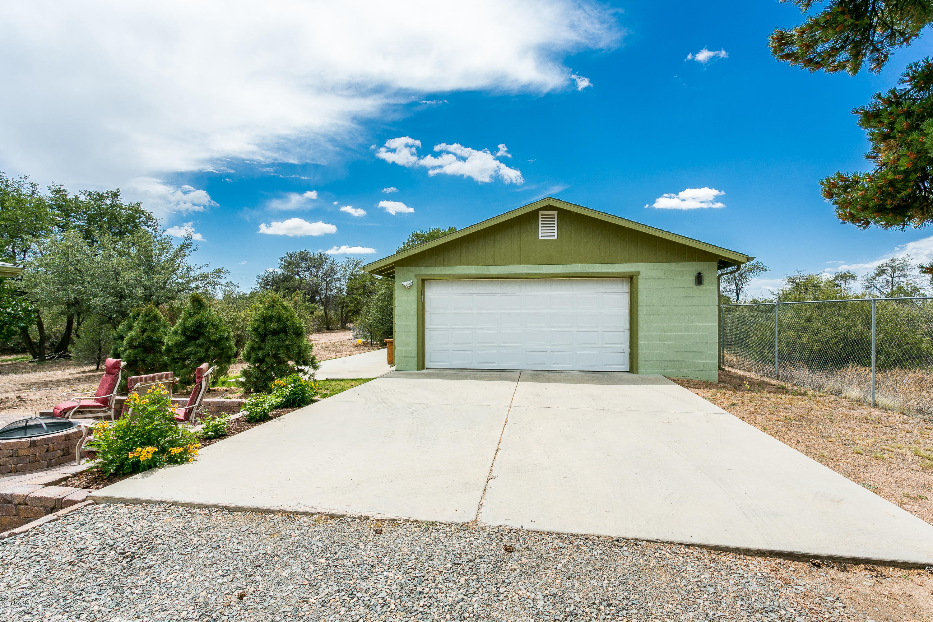 1520 West Oneal Road Prescott, AZ 86305 - Photo 17 of 24 023_Garage 1