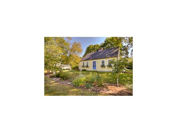 6 Sunset Road Amherst, NH 03031 - Photo 1 of 1