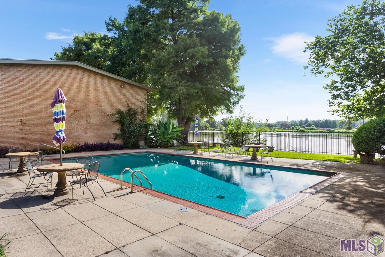 2800 July Street, Unit 41 Baton Rouge, LA 70808 - Photo 10 of 10 Community Pool