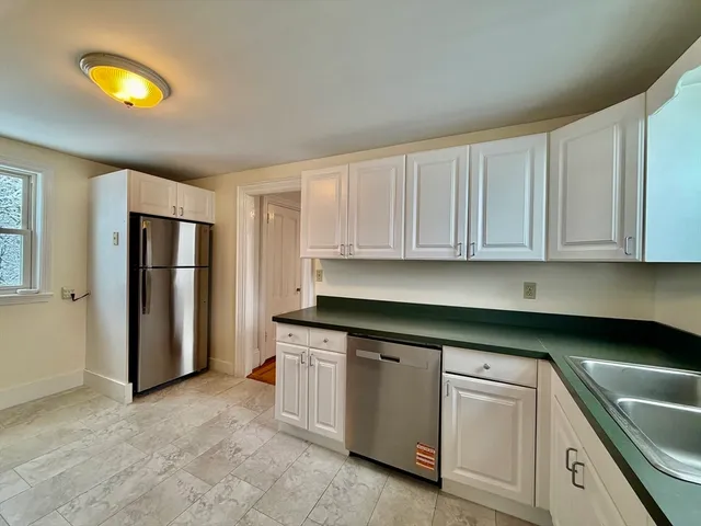 $3,200 | 107 A Lincoln Avenue, Unit 107, Quincy, MA 02170