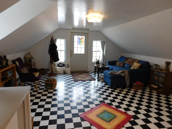$282,500 | 25 Central Street, Ellsworth, ME 04605