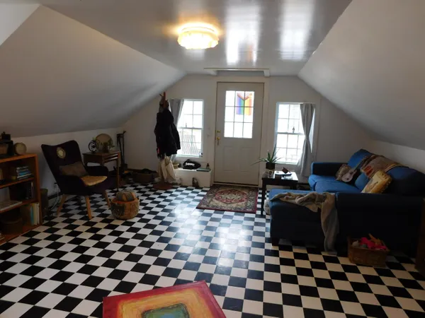 $282,500 | 25 Central Street, Ellsworth, ME 04605