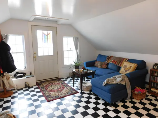 $282,500 | 25 Central Street, Ellsworth, ME 04605