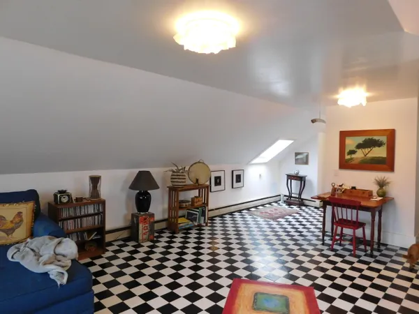 $282,500 | 25 Central Street, Ellsworth, ME 04605