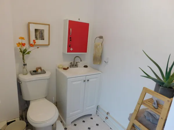 $282,500 | 25 Central Street, Ellsworth, ME 04605