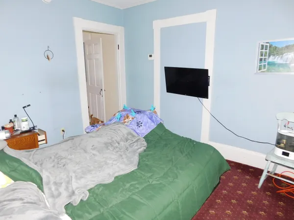 $282,500 | 25 Central Street, Ellsworth, ME 04605