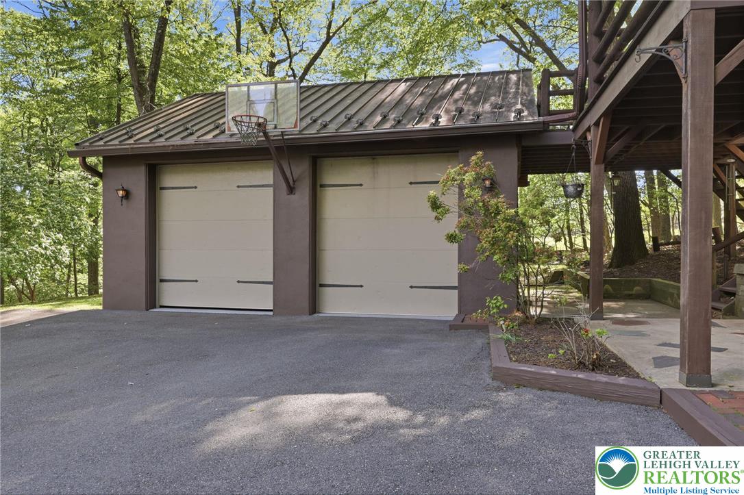 2244 Springtown Hill Road Hellertown, PA 18055 - Photo 64 of 74