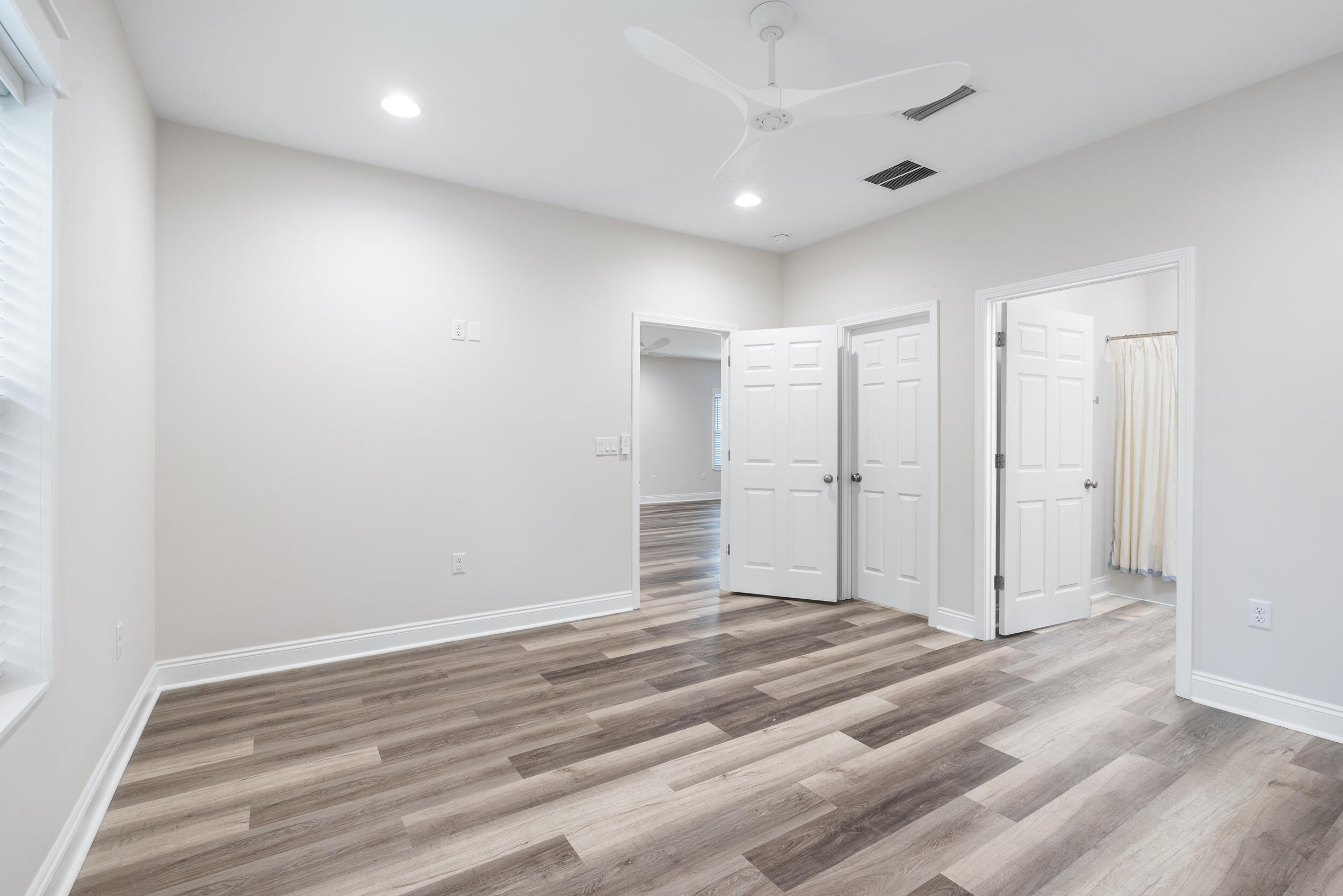 183 Indian Woman Road Santa Rosa Beach, FL 32459 - Photo 13 of 27 Ensuite Bath Entry