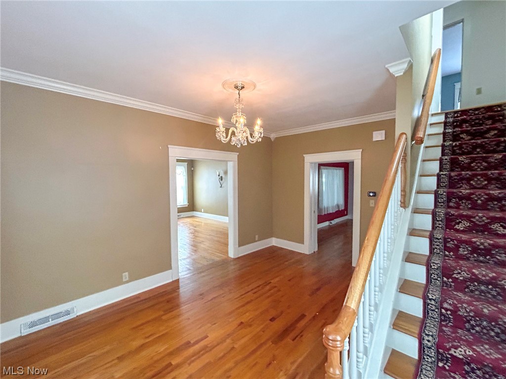 972 North Road Southeast Warren, OH 44484 - Photo 2 of 28 Gallery Image 2