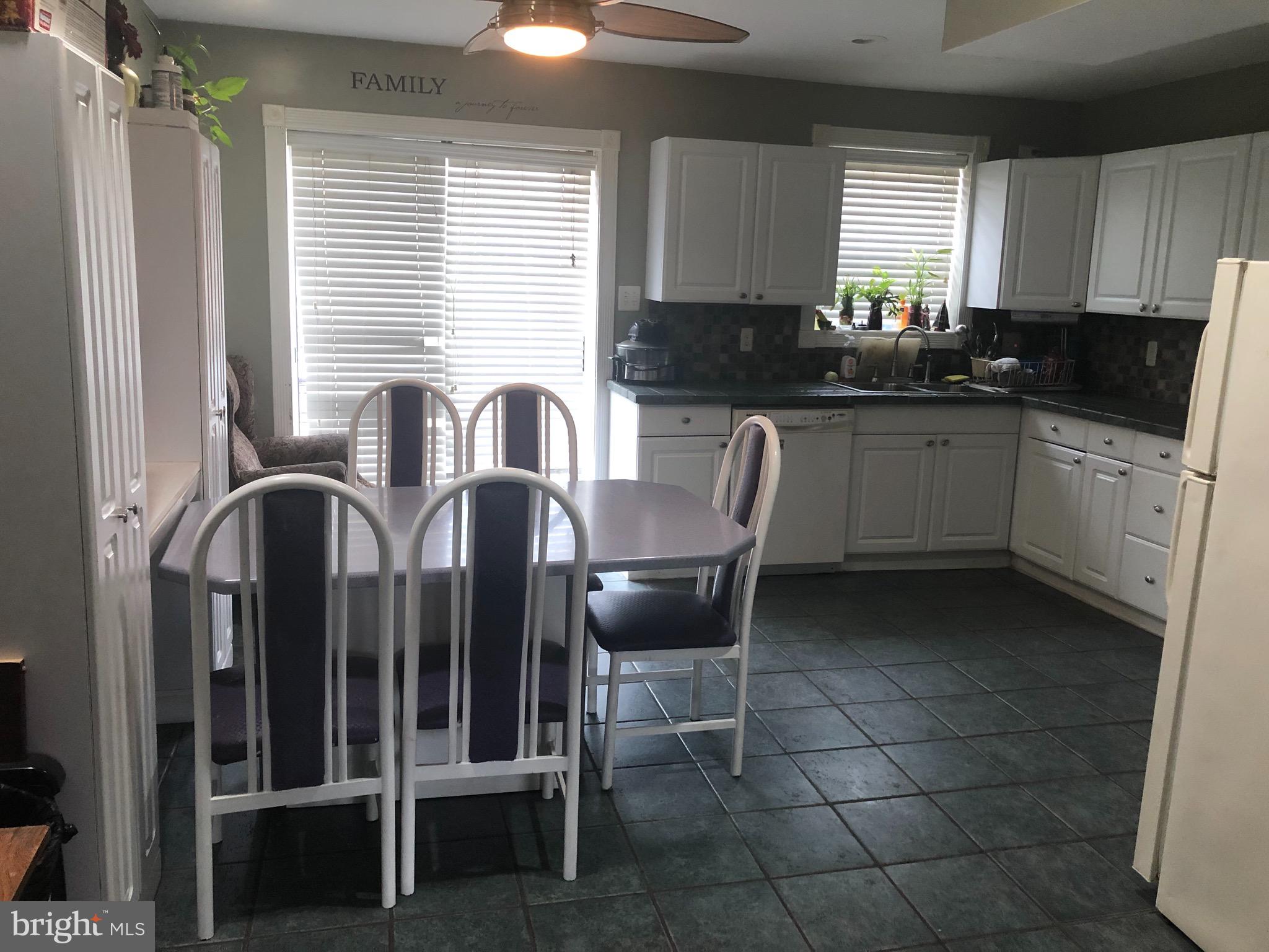 3133 Friendship Street Philadelphia, PA 19149 - Photo 5 of 16