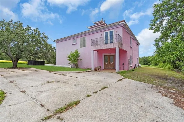 $975,000 | 4105 37th Street East, Bradenton, FL 34208