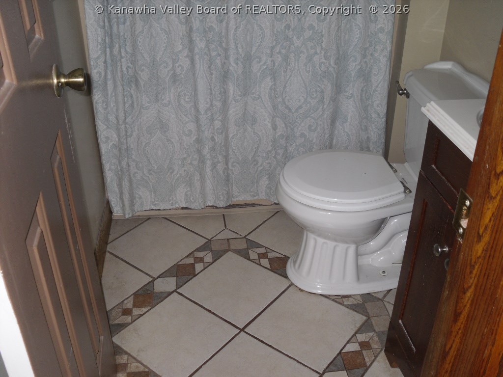 5457 Tanglewood Road Charleston, WV 25313 - Photo 18 of 31 Gallery Image 18