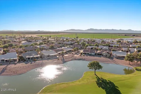 $799,000 | 8936 East Cedar Waxwing Drive, Sun Lakes, AZ 85248