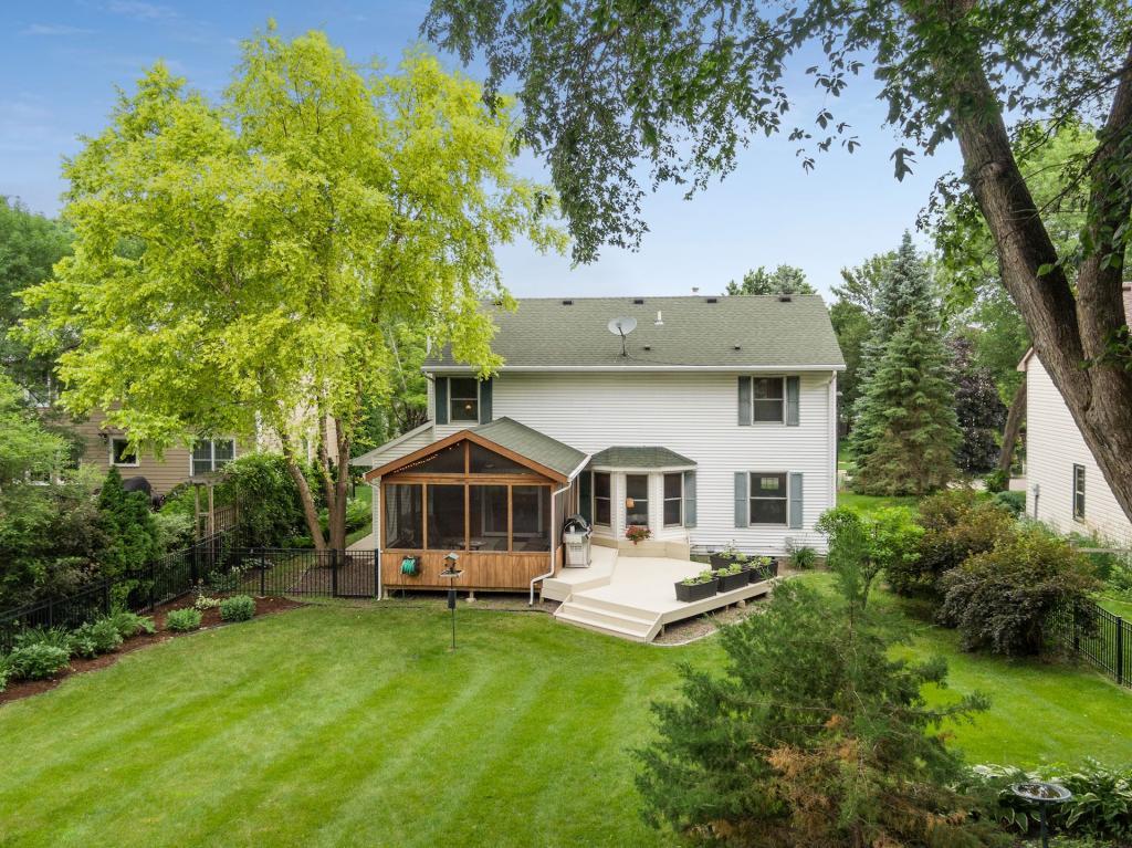 16571 South Manor Road Eden Prairie, MN 55346 - Photo 40 of 47