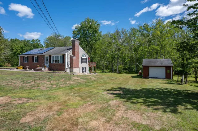 $549,000 | 155 Robinson Road, Hudson, NH 03051