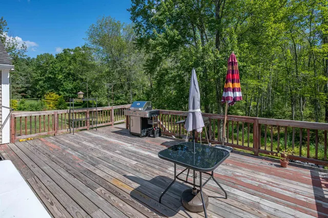 $549,000 | 155 Robinson Road, Hudson, NH 03051