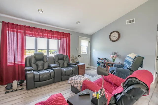 $549,000 | 155 Robinson Road, Hudson, NH 03051