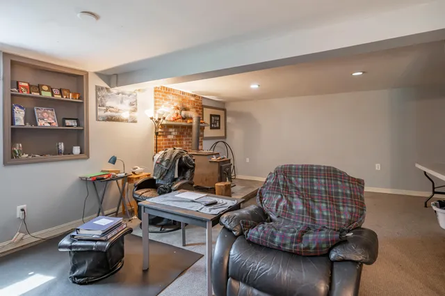 $549,000 | 155 Robinson Road, Hudson, NH 03051