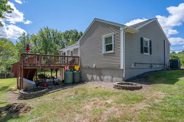 $549,000 | 155 Robinson Road, Hudson, NH 03051