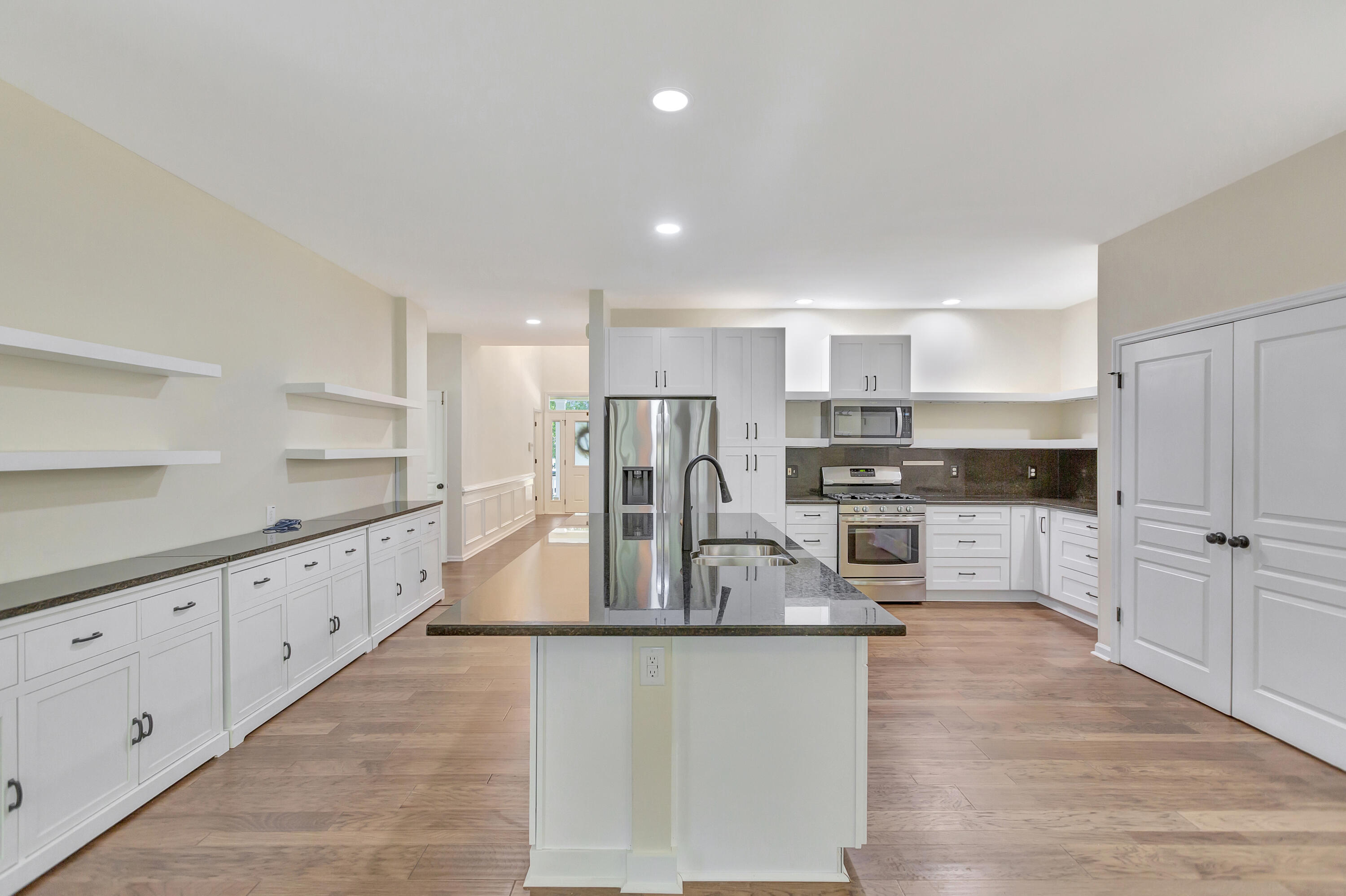 1075 Barfield Street Daniel Island, SC 29492 - Photo 14 of 55 296A6224