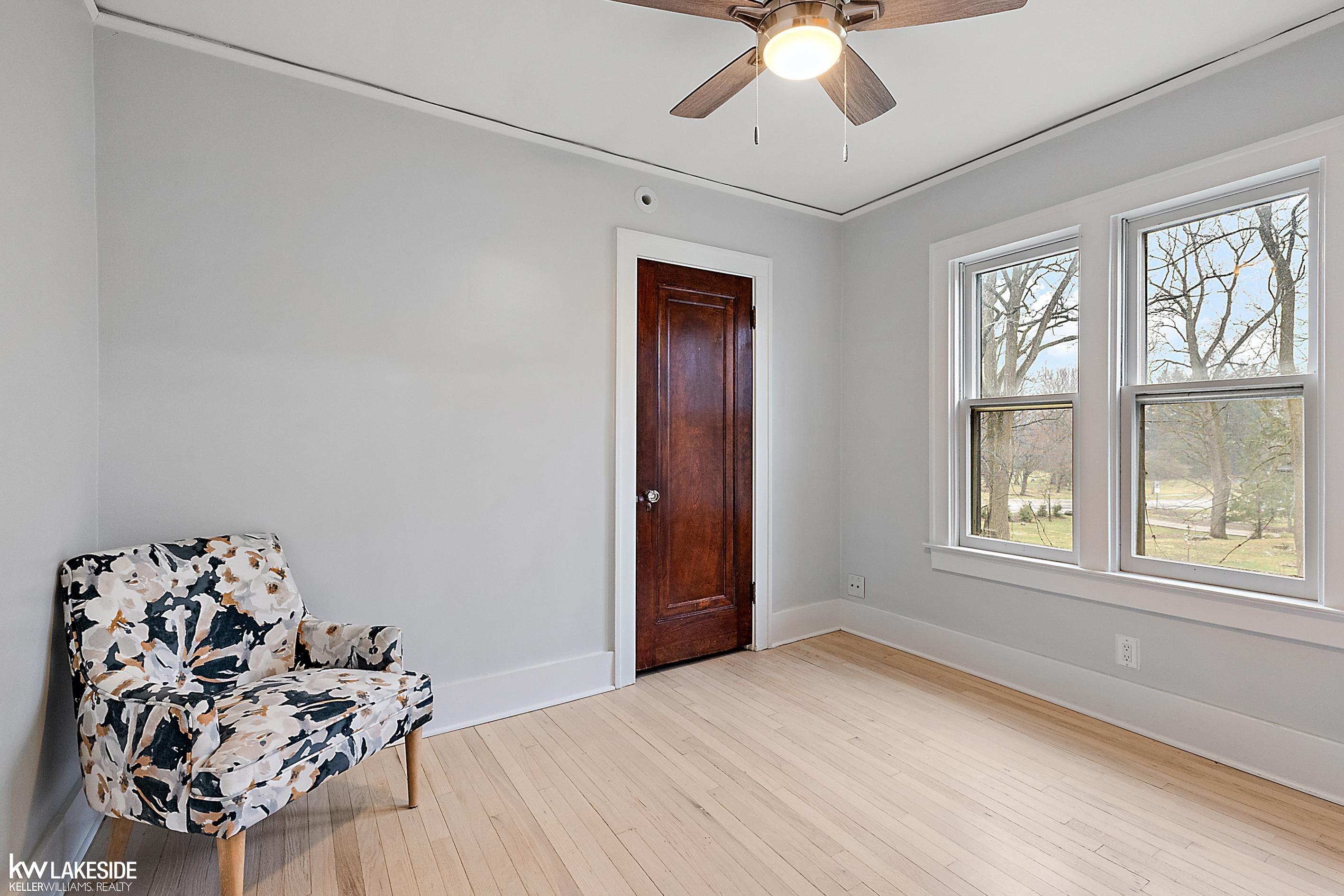 5520 Inkster Road West Bloomfield, MI 48323 - Photo 52 of 69 50136189-2620e328-73df-4974-8765-4c44f6e1919d.JPG