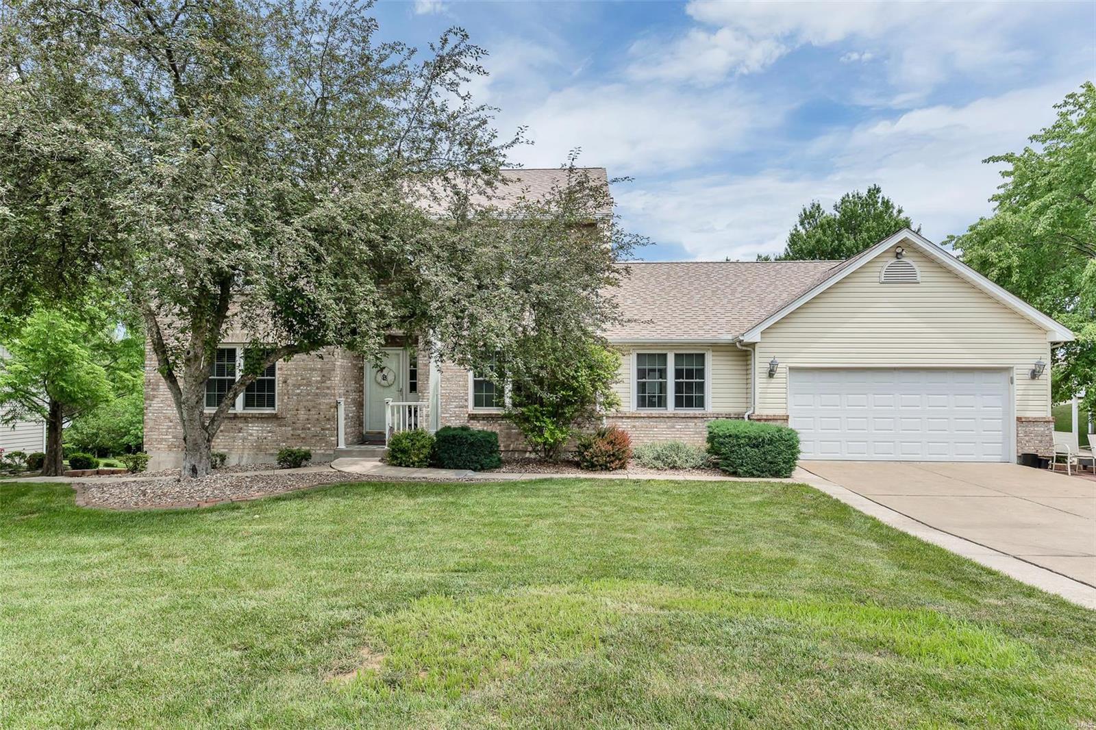 5265 Roanoke Drive Weldon Spring, MO 63304 - Photo 1 of 44 Gallery Image 1