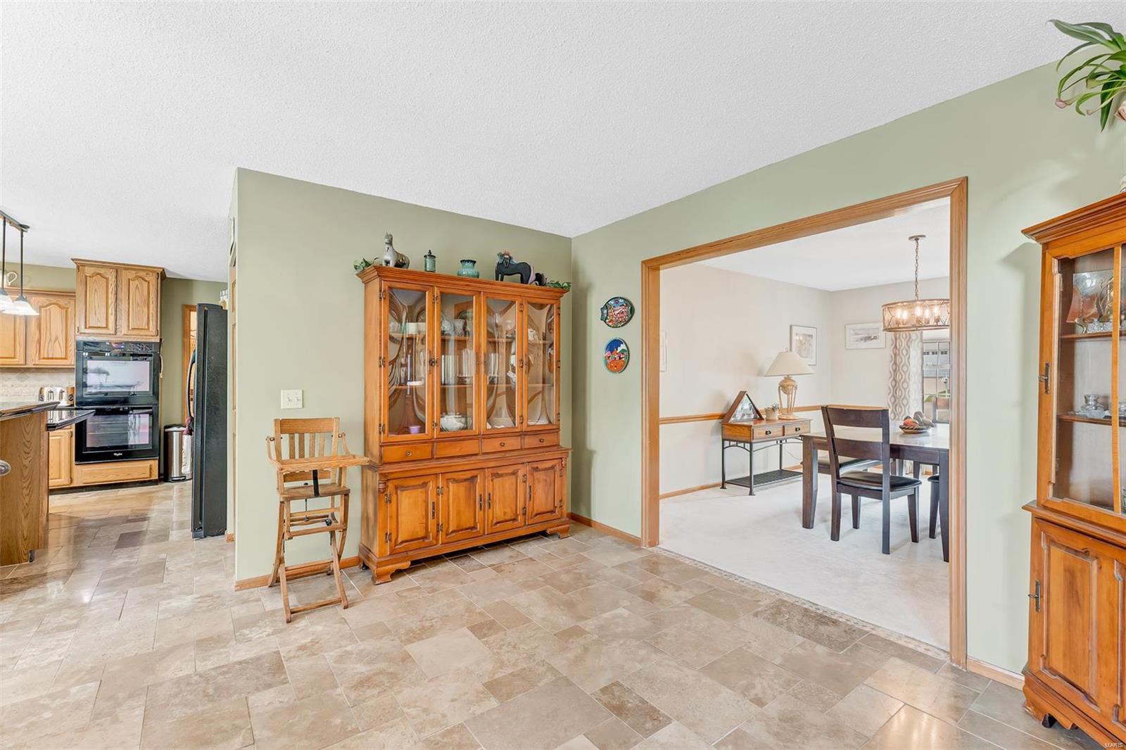 5265 Roanoke Drive Weldon Spring, MO 63304 - Photo 9 of 44 Gallery Image 9