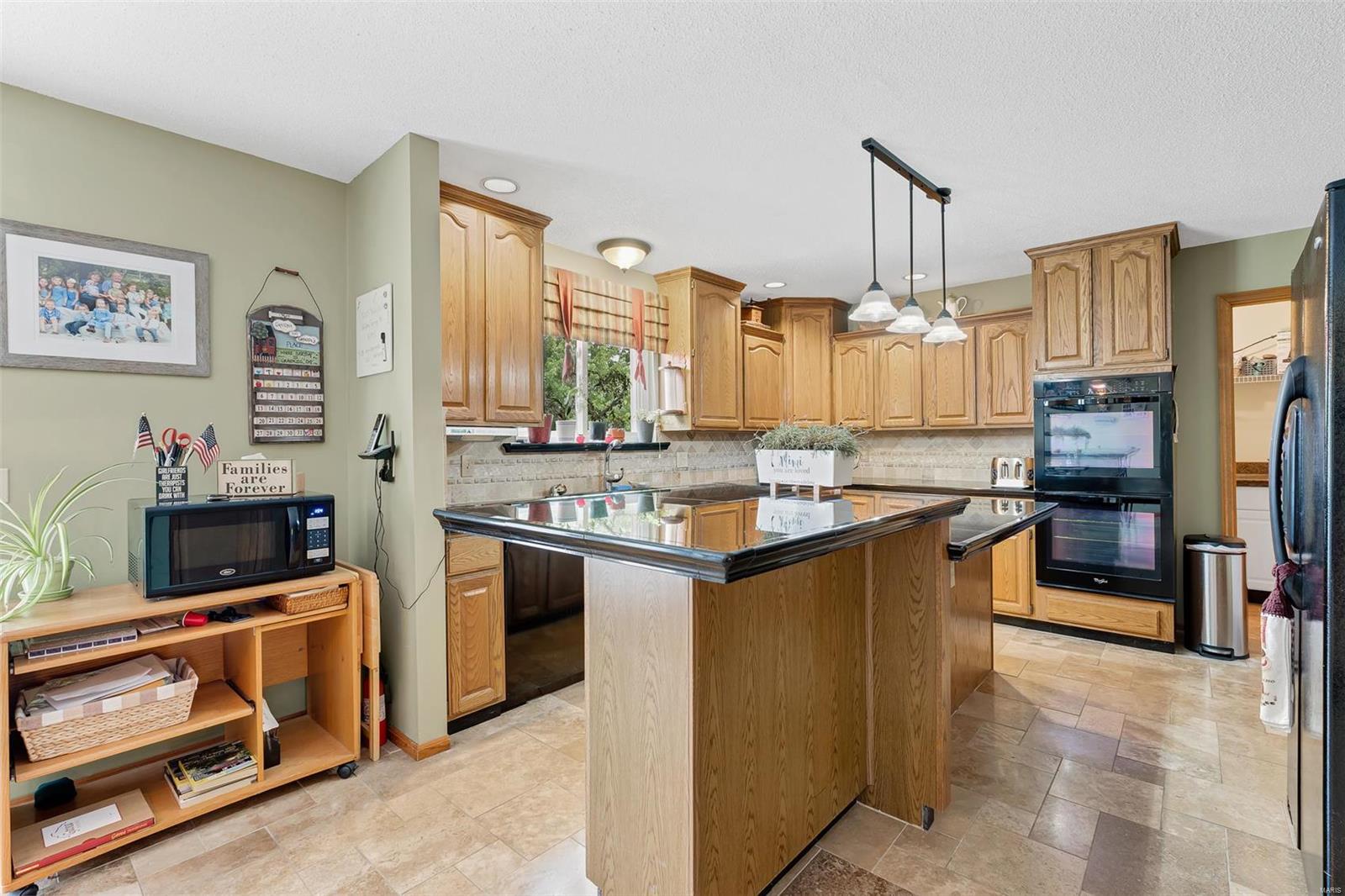 5265 Roanoke Drive Weldon Spring, MO 63304 - Photo 10 of 44 Gallery Image 10