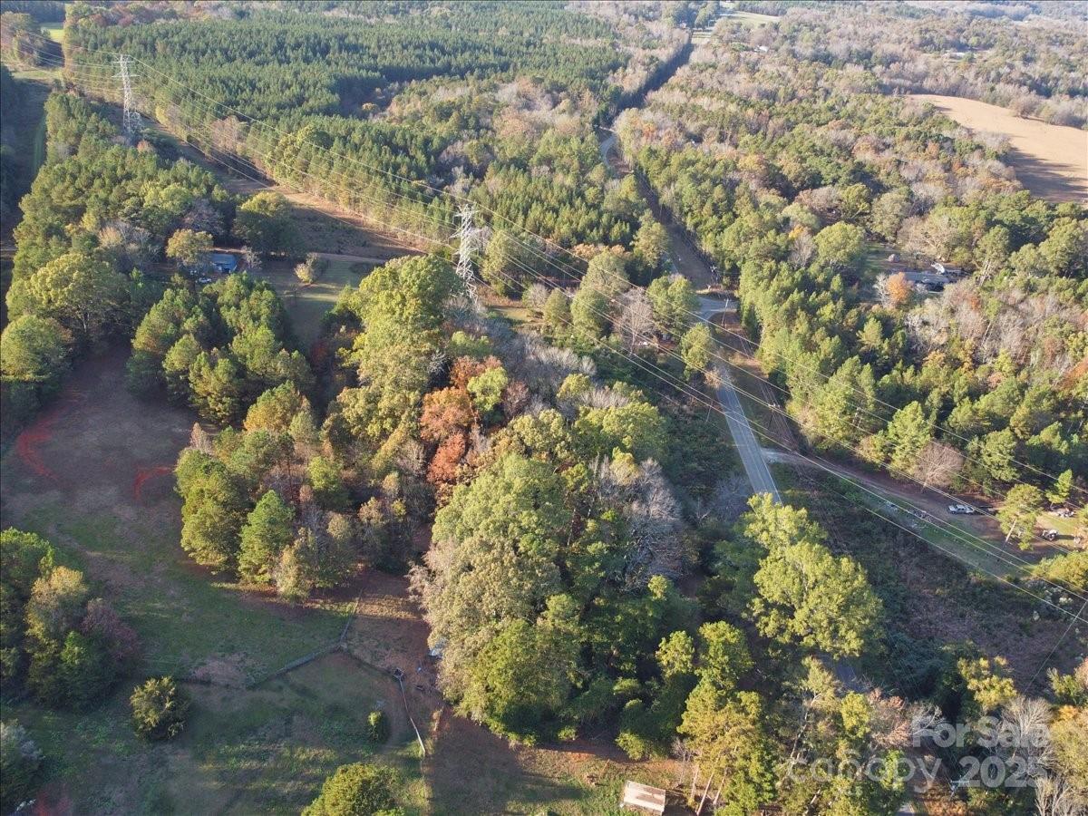 11484 Bethel Church Road Midland, NC 28107 - Photo 22 of 30 a picture of flowers