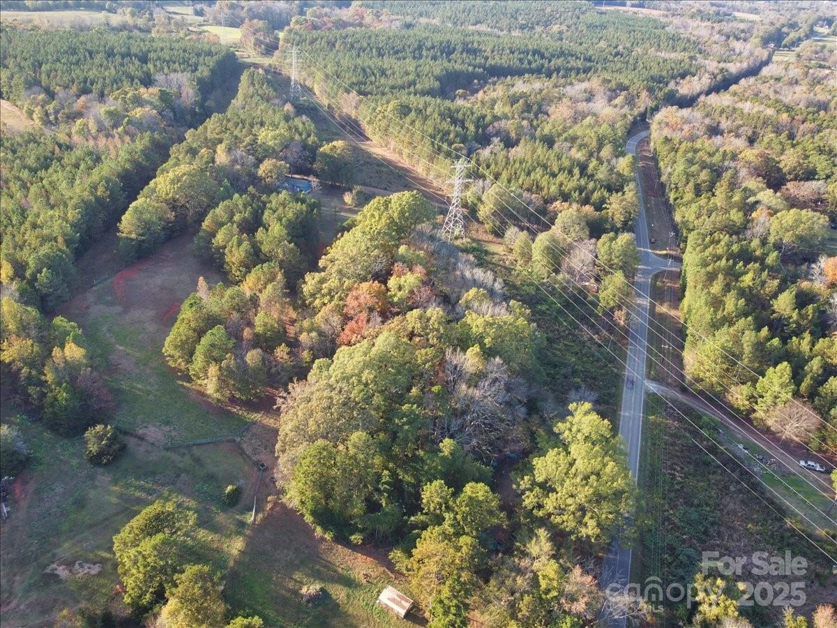 11484 Bethel Church Road Midland, NC 28107 - Photo 23 of 30 a picture of flowers