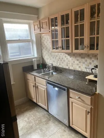 $1,500 | 4510 Wichita Avenue, Unit 2E, St. Louis, MO 63110