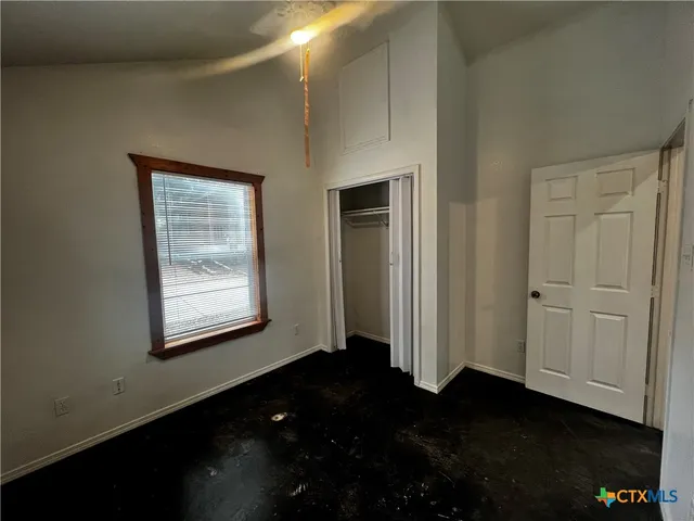 a view of empty room with window