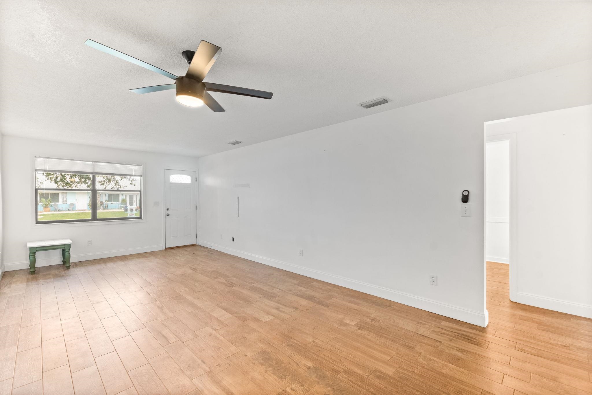 129 Rio Del Mar Street, Unit B St. Augustine, FL 32080 - Photo 6 of 20 Gallery Image 6