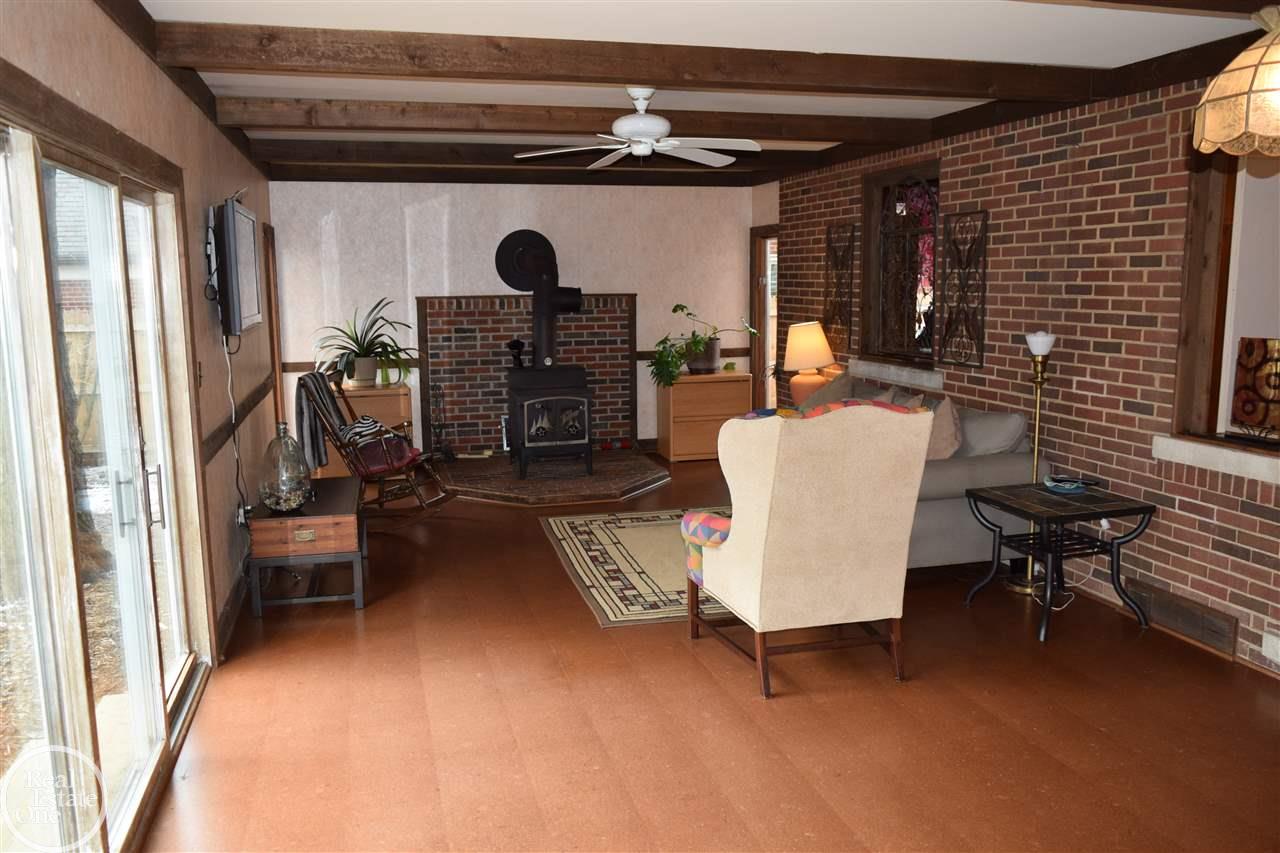 184 Kerby Road Grosse Pointe, MI 48236 - Photo 17 of 35 31373201-16.JPG