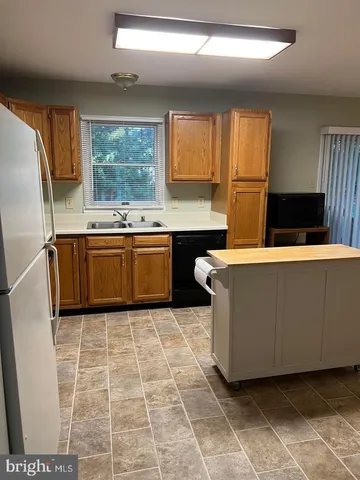 $2,200 | 1006 Lakeview Parkway, Locust Grove, VA 22508