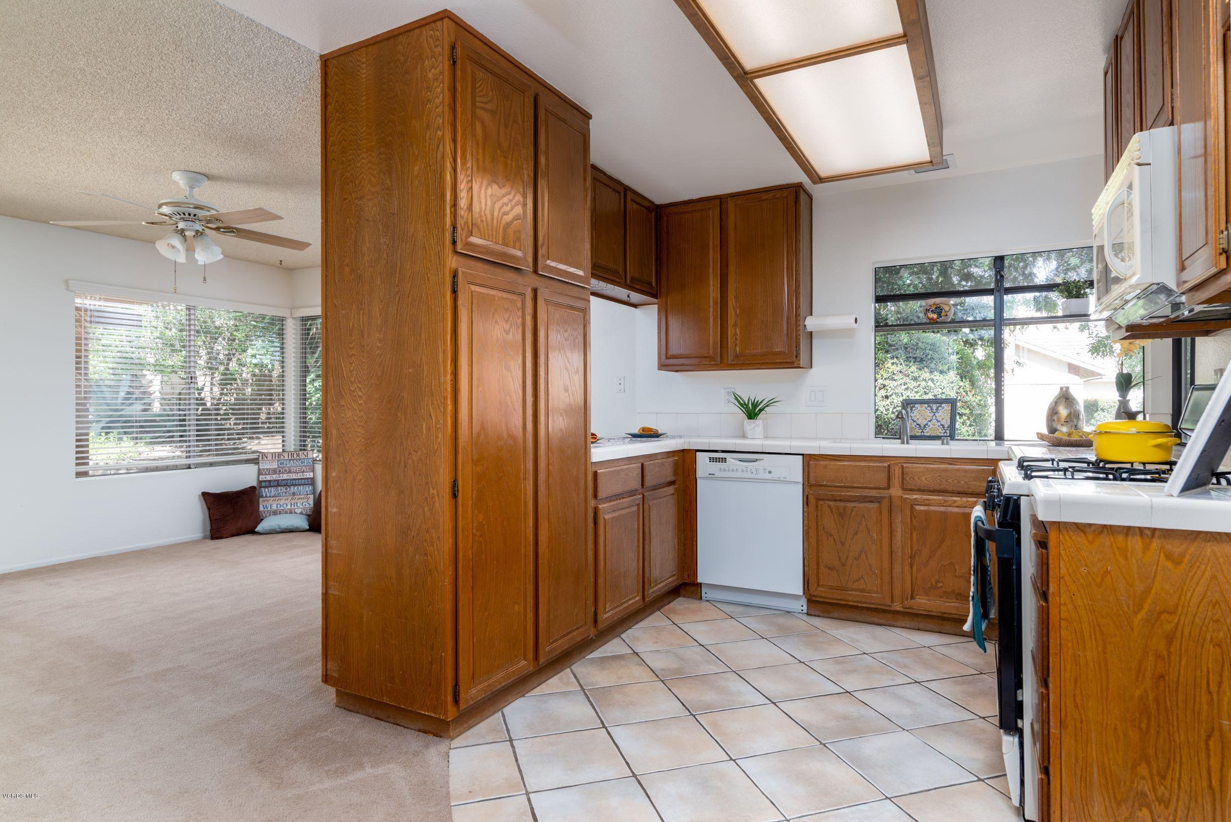 1551 Old Ranch Road Camarillo, CA 93012 - Photo 9 of 20 19