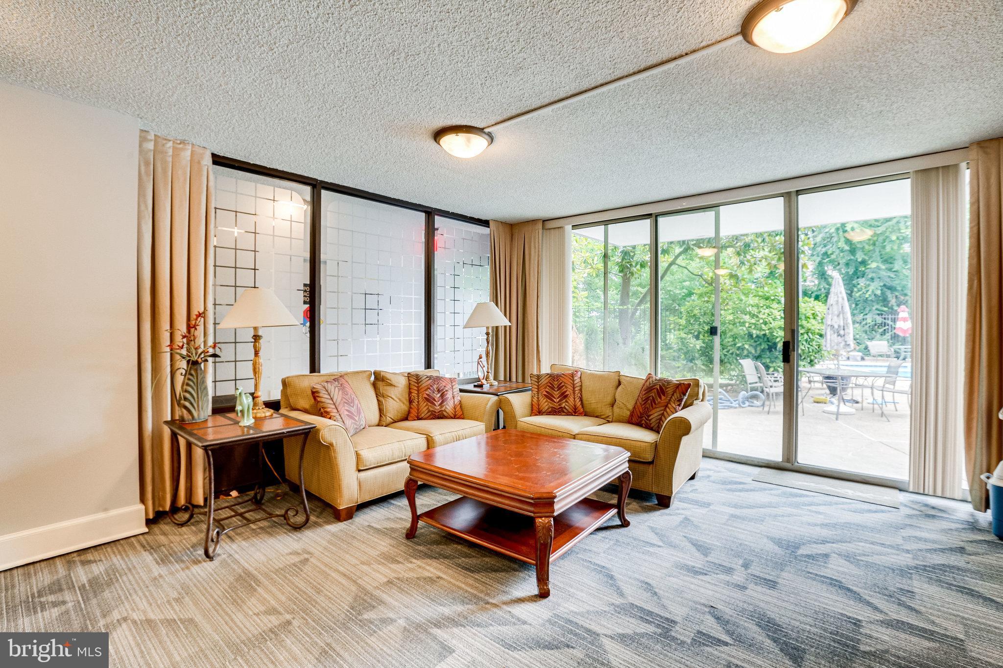 1515 South Arlington Ridge Road, Unit 403 Arlington, VA 22202 - Photo 41 of 43 Common room